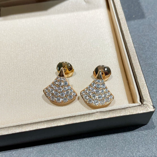 <CHIBA>DREAM STUD EARRINGS DIAMOND