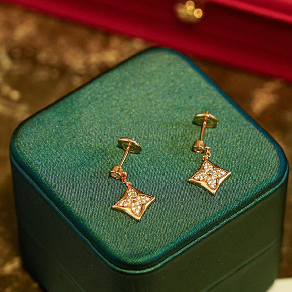 <CHIBA>STAR DIAMONDS EARRINGS GOLD