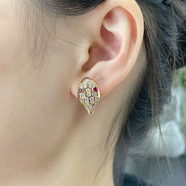 <CHIBA>SERPENT DIAMOND STUD EARRINGS